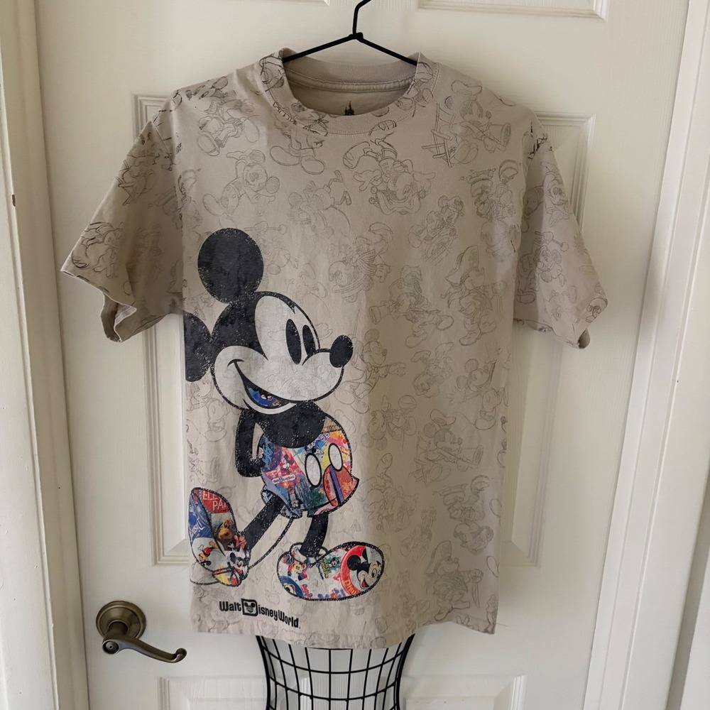 Disney Parks Mickey Mouse T-Shirt Adult Medium Gray Allover Sketch Print Cotton